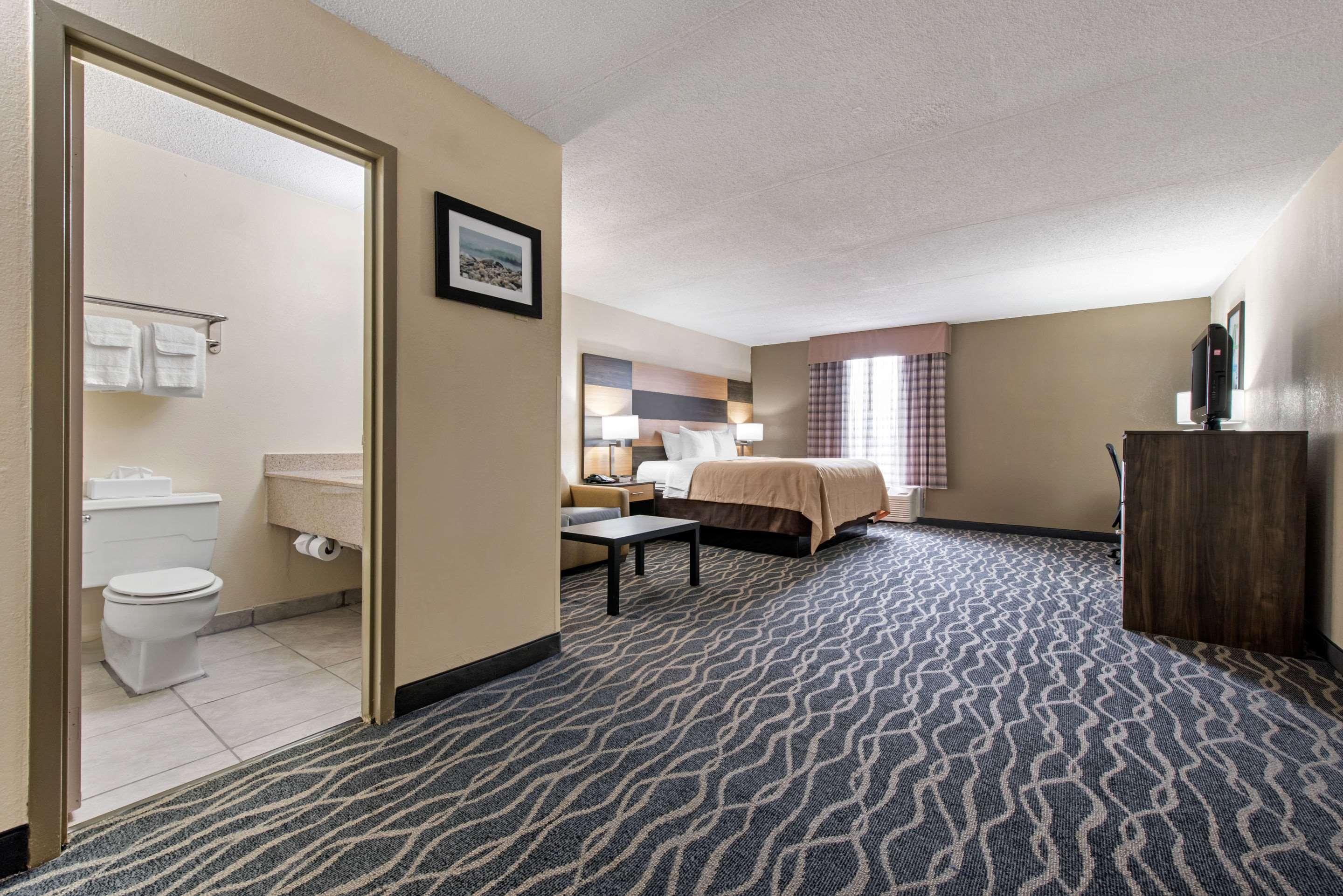 Quality Inn & Suites Lafayette I-65 Exterior photo
